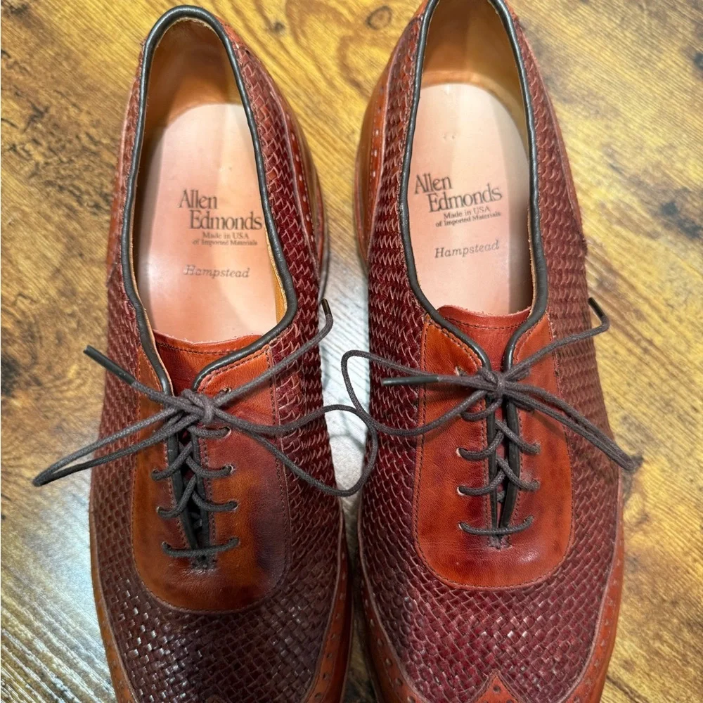 Allen Edmonds men’s wingtips - Picture 8 of 11